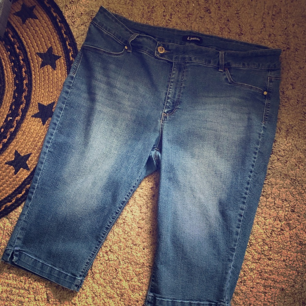 d.jeans 22W plus size denim capris